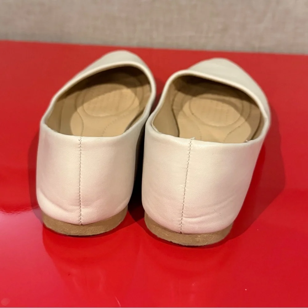 Elegant White Women's Flats‎
